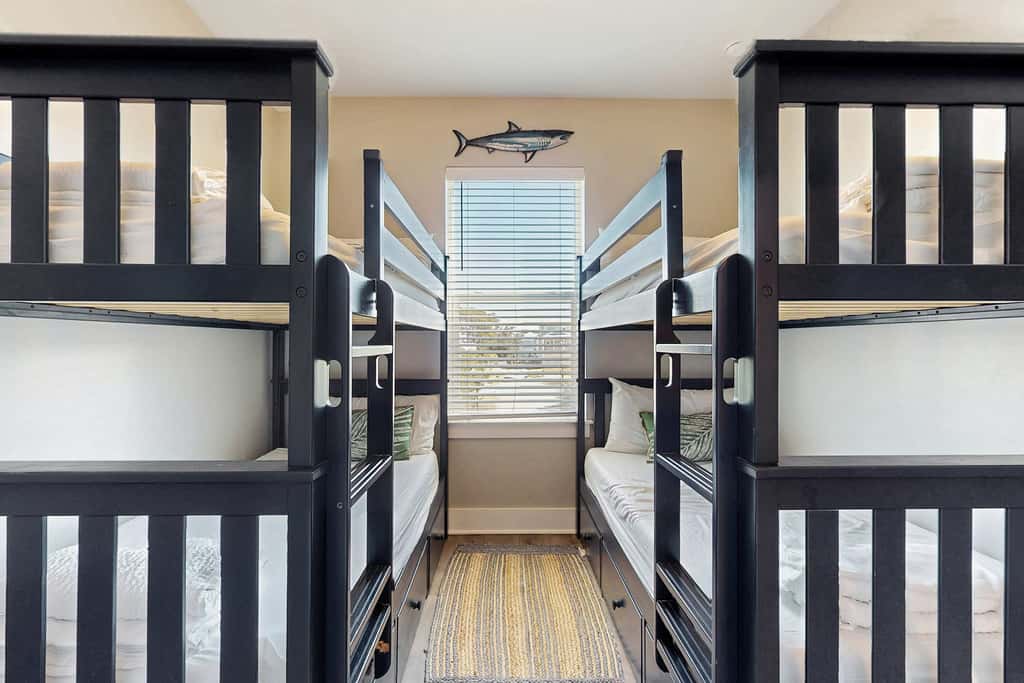 Modern 30A Retreat | Walk/Bike to Beach | Golf Cart