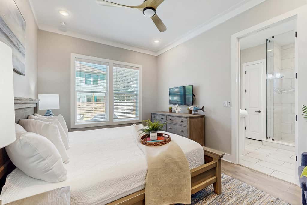 Modern 30A Retreat | Walk/Bike to Beach | Golf Cart
