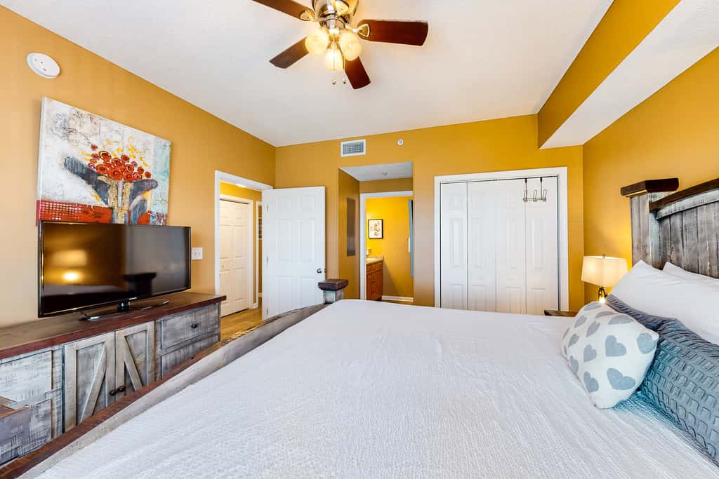 Majestic Sun B410 Beachfront Condo with Pools
