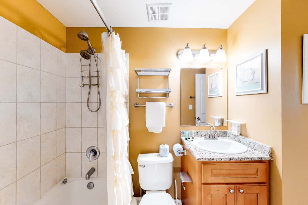 Majestic Sun B410 Beachfront Condo with Pools