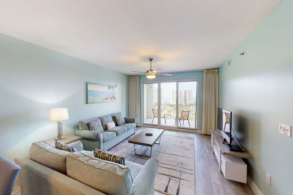 Seventh Floor Condo with Beach View Pool Gym and Private Balcony