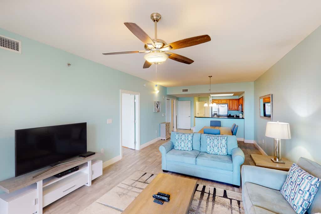 Seventh Floor Condo with Beach View Pool Gym and Private Balcony