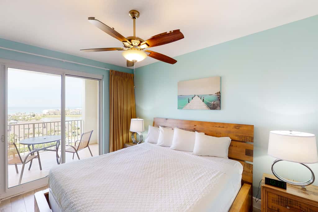 Seventh Floor Condo with Beach View Pool Gym and Private Balcony