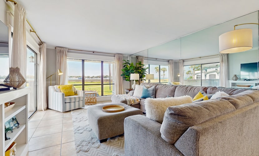 Harbour Point #817