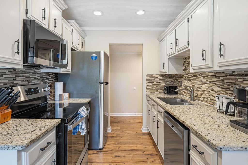 Sunny Seascape Condo with Spacious Balcony - Pools, Golf & Tennis