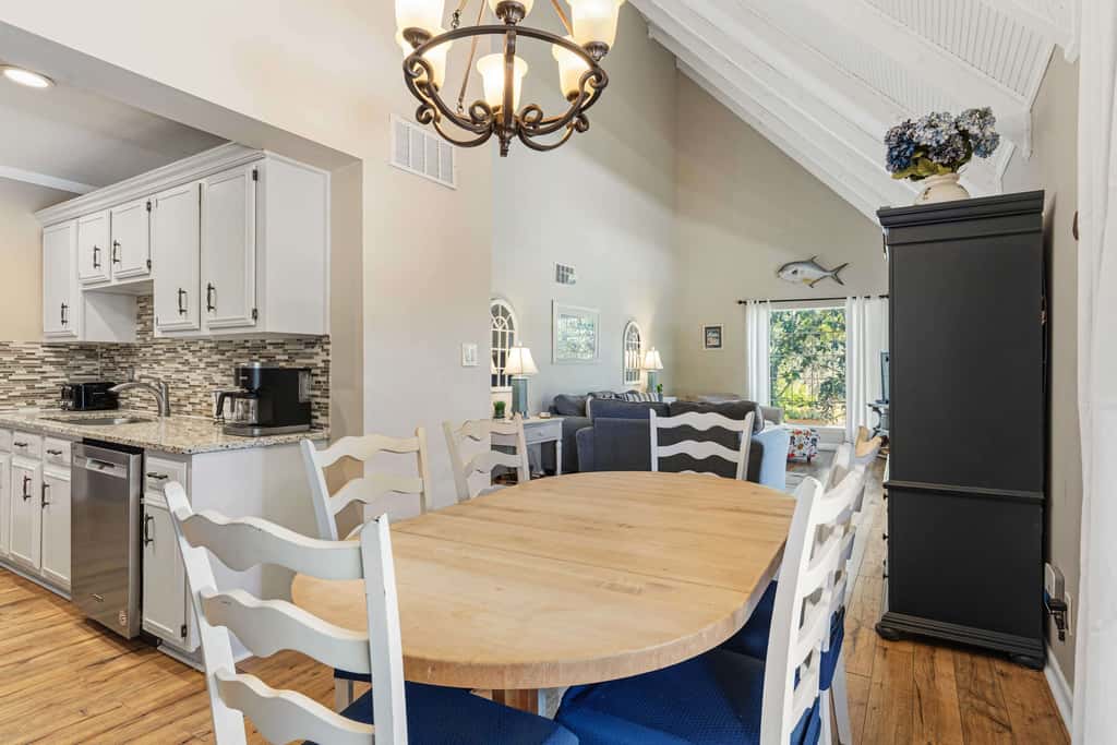 Sunny Seascape Condo with Spacious Balcony - Pools, Golf & Tennis