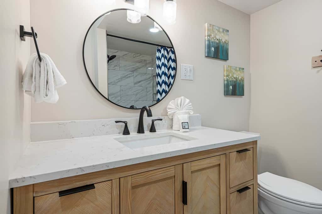 Sunny Seascape Condo with Spacious Balcony - Pools, Golf & Tennis