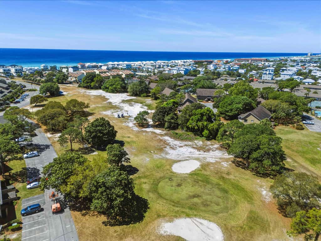 Sunny Seascape Condo with Spacious Balcony - Pools, Golf & Tennis