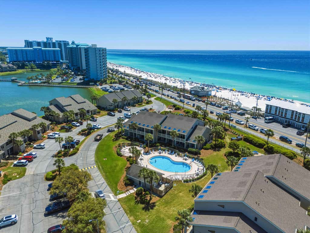 Sunny Seascape Condo with Spacious Balcony - Pools, Golf & Tennis