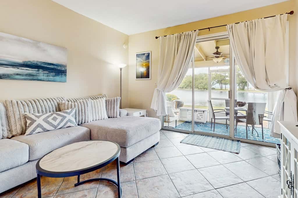 Waterfront townhome with pools, tennis & beach access