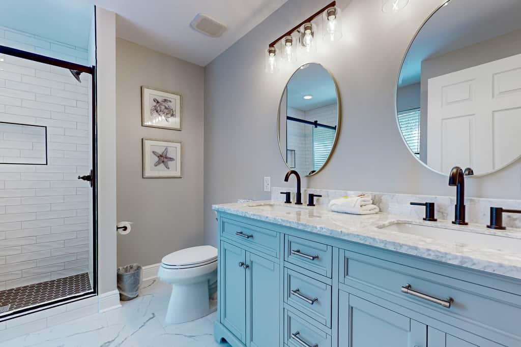 Gorgeous coastal home with shared pool, beach access and golf