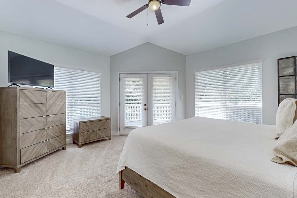 Gorgeous coastal home with shared pool, beach access and golf