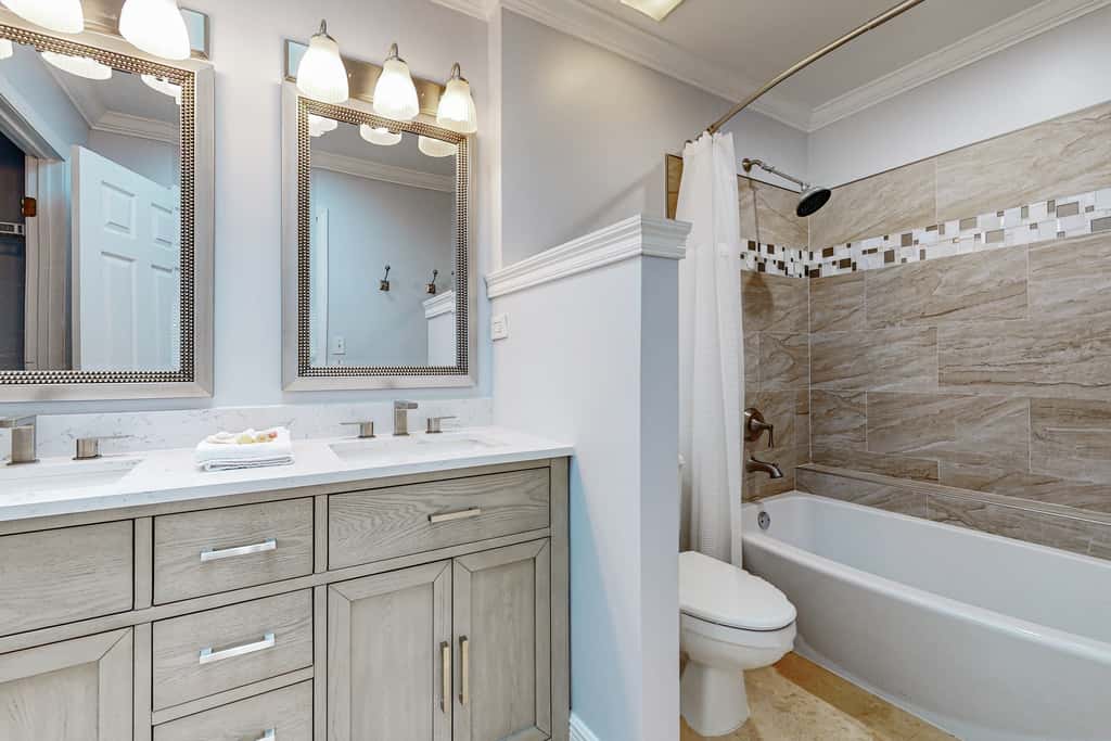 Gorgeous coastal home with shared pool, beach access and golf