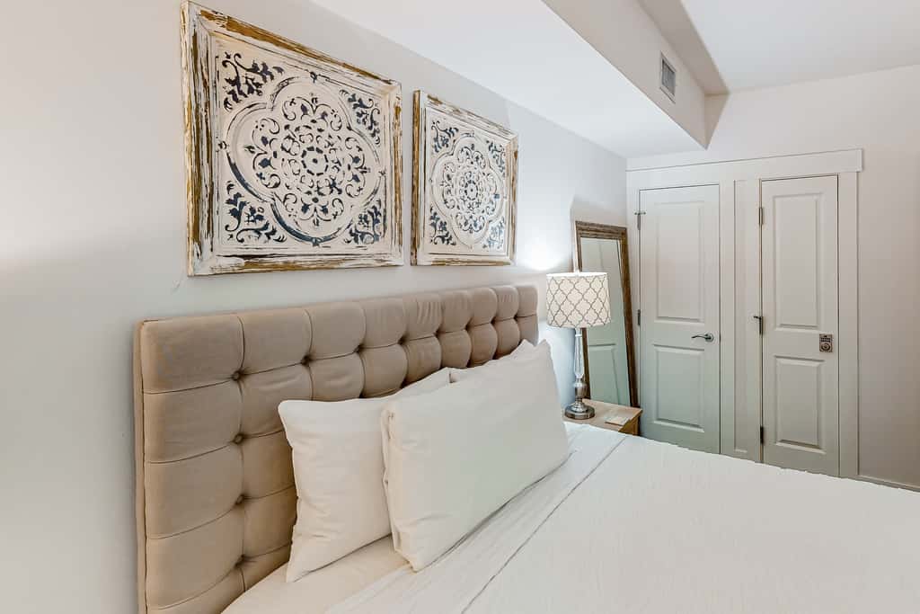 Elegant condo at the Village of Baytowne Wharf with pool, hot tub, & tennis