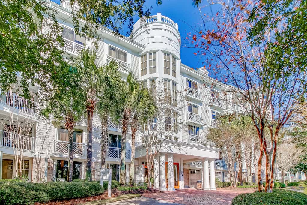 Elegant condo at the Village of Baytowne Wharf with pool, hot tub, & tennis
