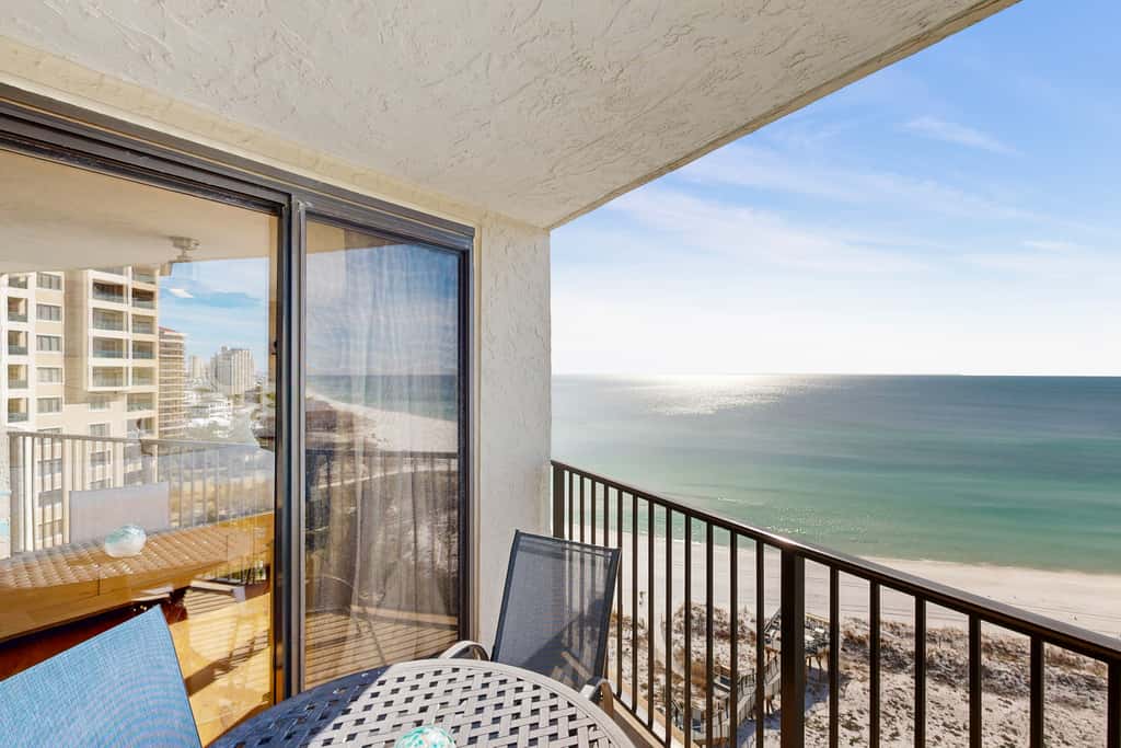 Gulf-front condo with balcony, ocean view, W&D, pool, hot tub & tennis