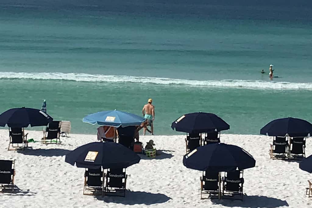 Gulf-front condo with balcony, ocean view, W&D, pool, hot tub & tennis