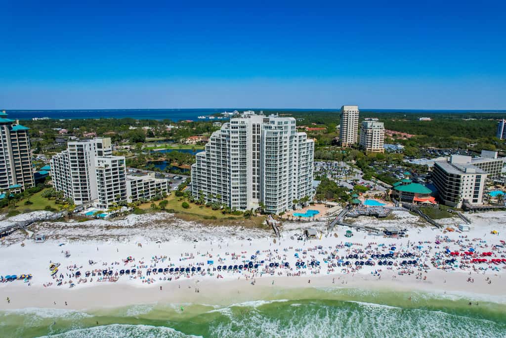 Beautiful beachfront condo with pool, beach tram, tennis, golf, & on-site dining