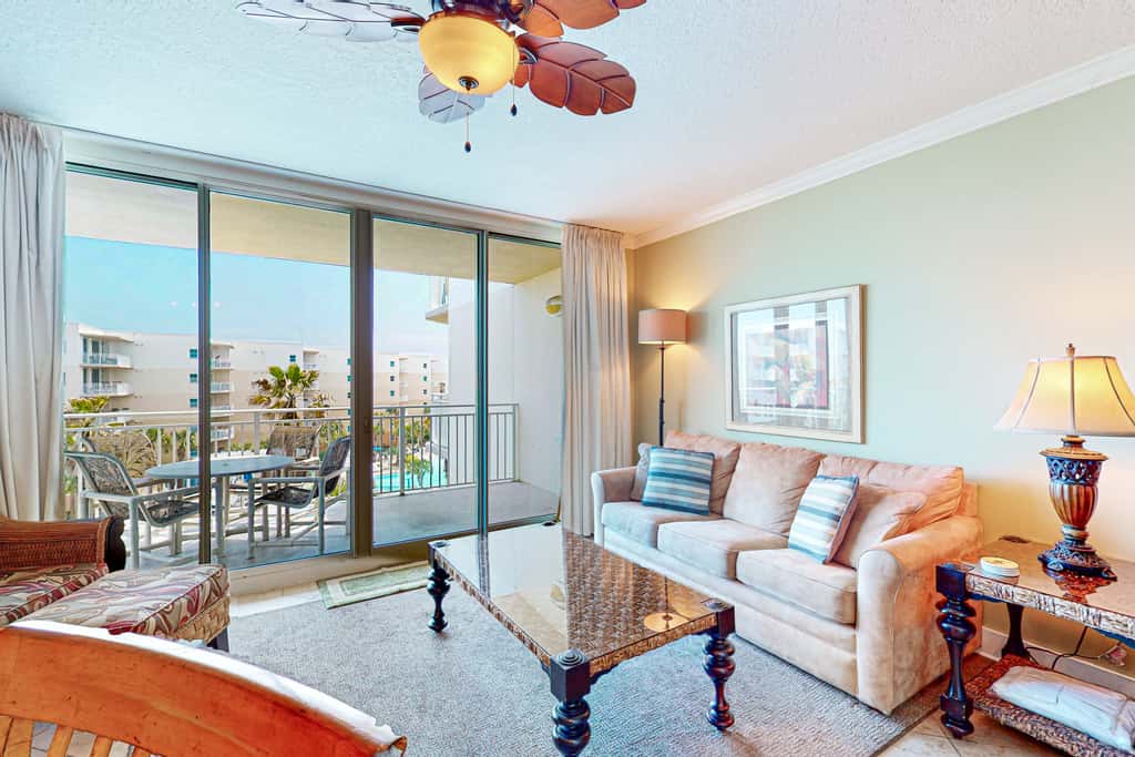 Warm, Welcoming Condo At Waterscape w Children's Playground & Two Hot Tubs
