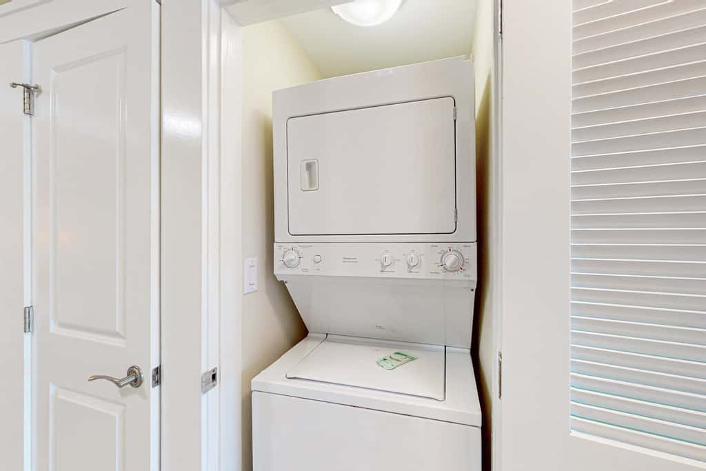 Warm, Welcoming Condo At Waterscape w Children's Playground & Two Hot Tubs