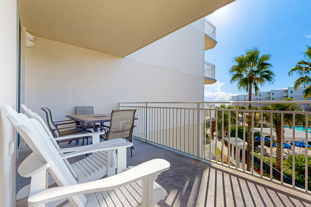 3rd Floor Exquisite Condo At Waterscape Children's Playground, 2 Hot Tubs