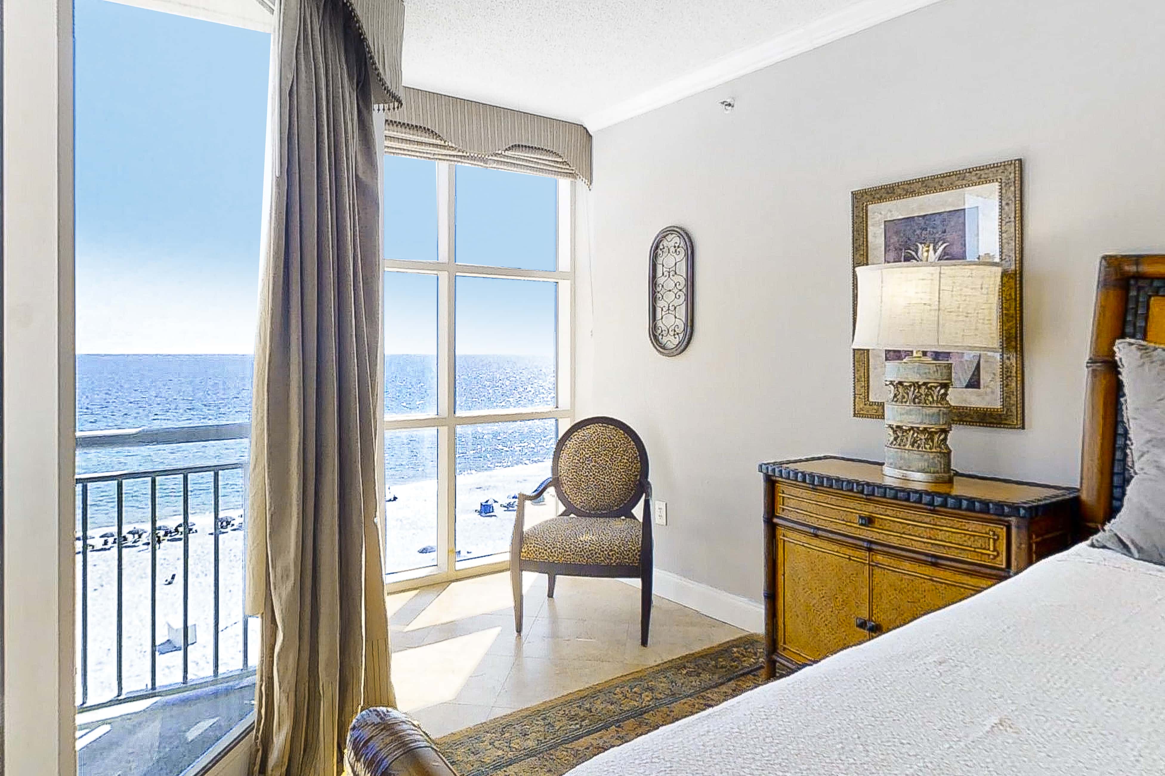 Fifth-Floor, Gulf-Front Condo with Balcony, Beach Access & Shared Pools, Hot Tub