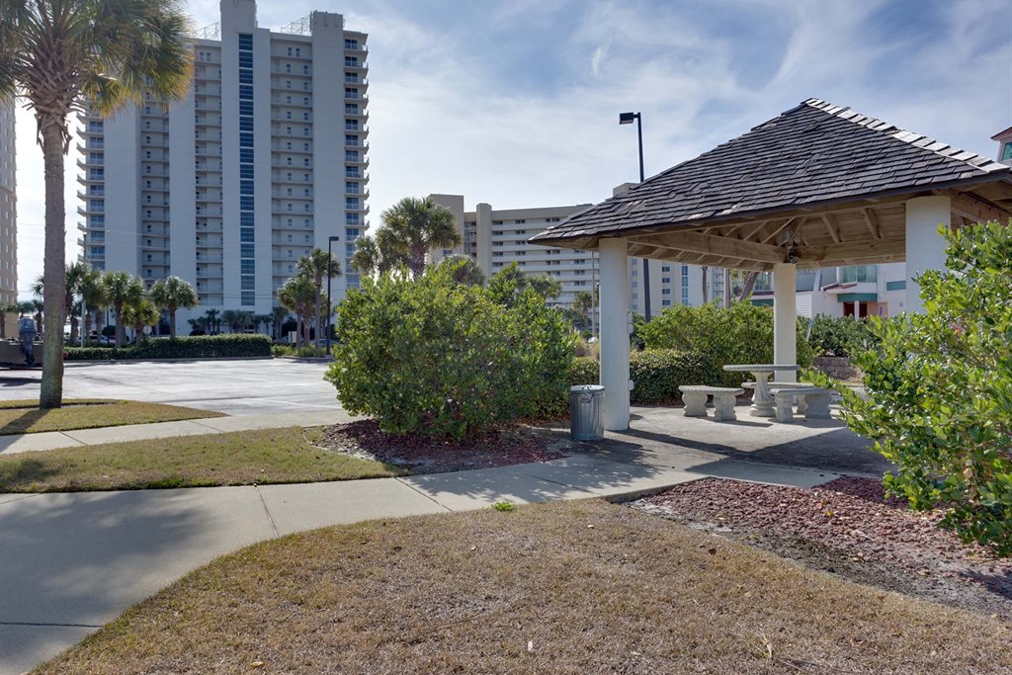 Fifth-Floor, Gulf-Front Condo with Balcony, Beach Access & Shared Pools, Hot Tub