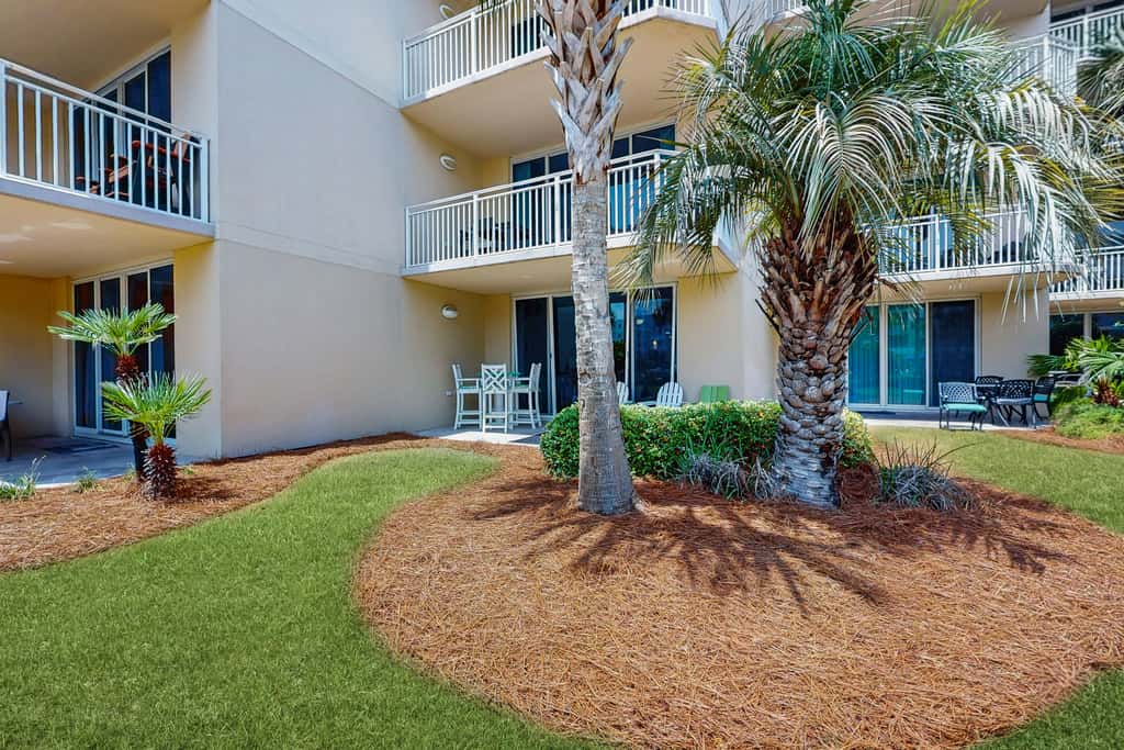 1st Floor Elegant Ground-Floor Condo At Waterscape Playground, 2 Hot Tubs
