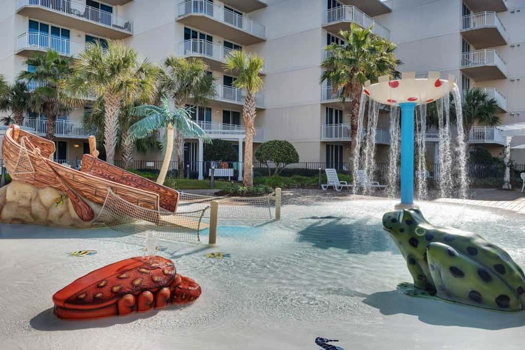 1st Floor Elegant Ground-Floor Condo At Waterscape Playground, 2 Hot Tubs