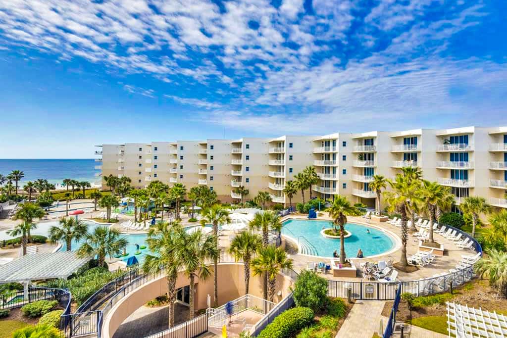 1st Floor Elegant Ground-Floor Condo At Waterscape Playground, 2 Hot Tubs