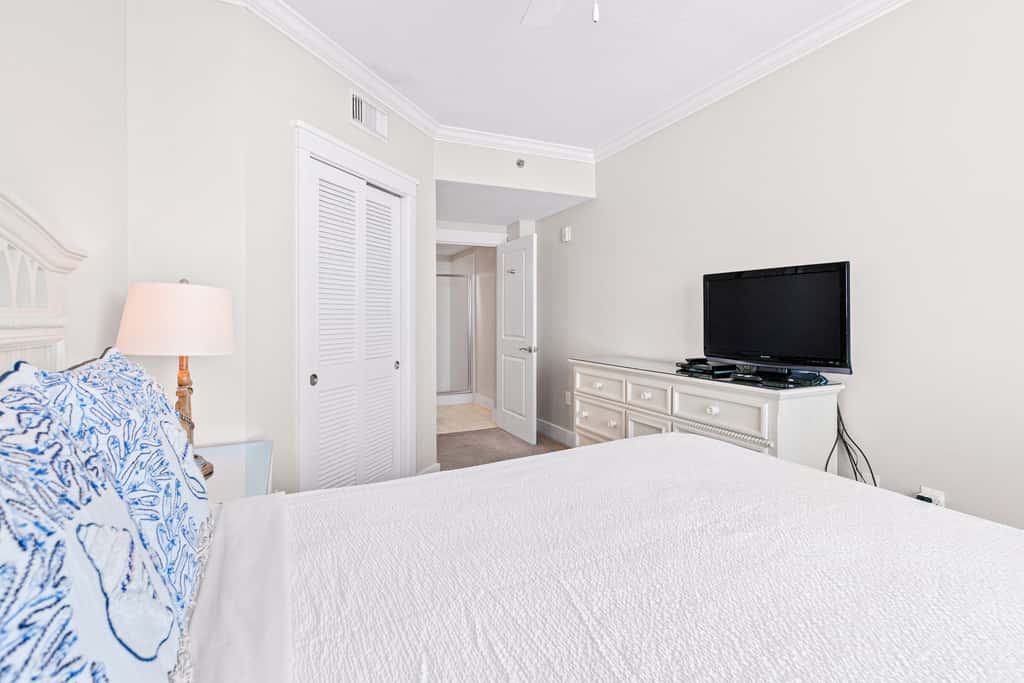 Picturesque Condo At Waterscape Expansive Balcony Waterfall, Lazy River