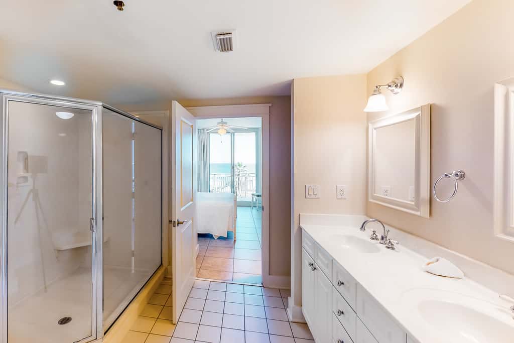 4th Floor Gulf-Front Condo On Okaloosa Island Waterfall, Lazy River