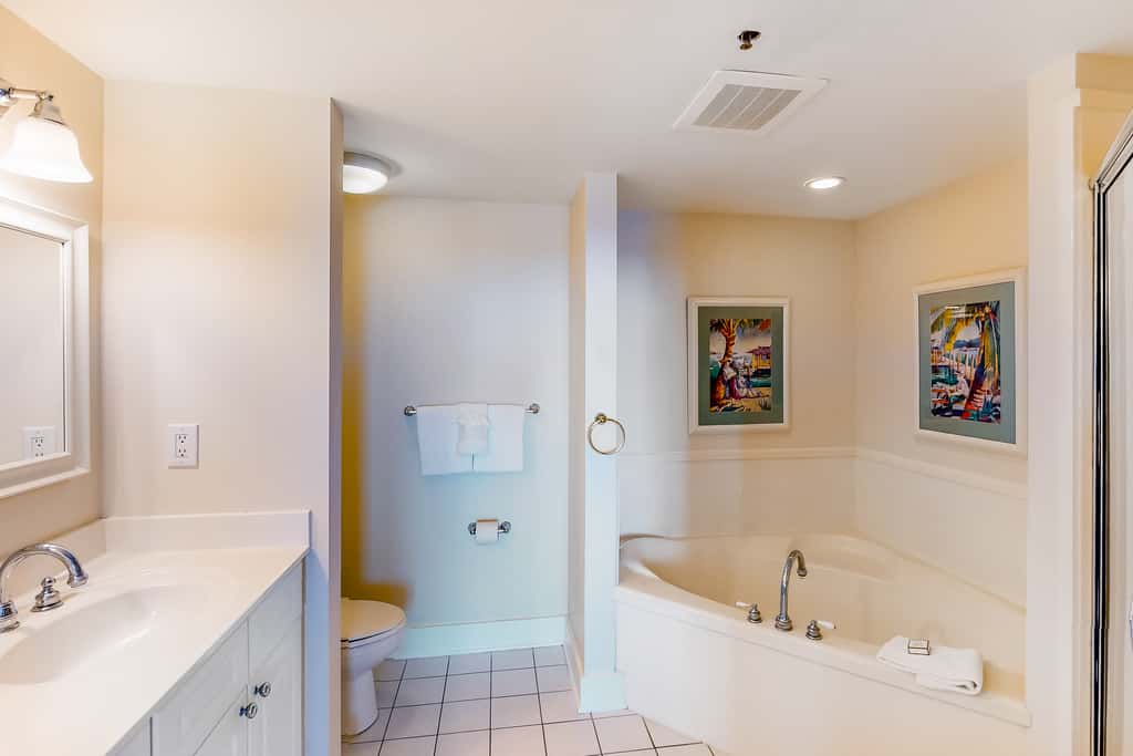 4th Floor Gulf-Front Condo On Okaloosa Island Waterfall, Lazy River