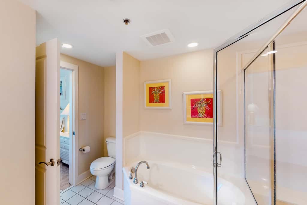 4th Floor Gulf-Front Condo On Okaloosa Island Waterfall, Lazy River