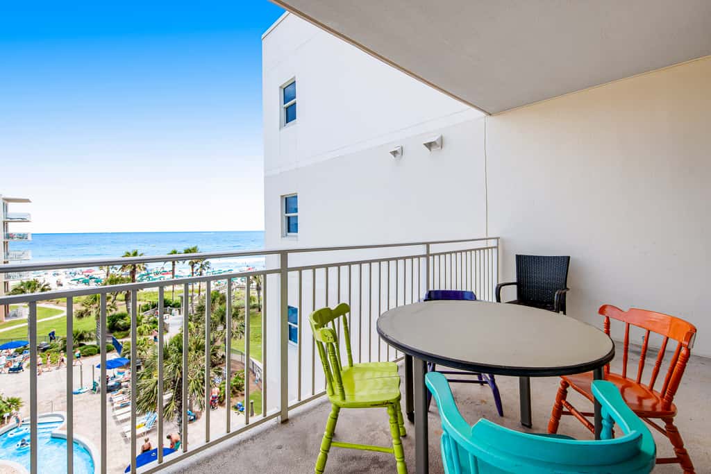 Picturesque Beach-Front Condo At Waterscape Waterfall, Lazy River