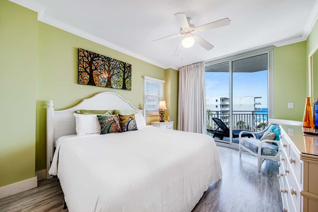 Picturesque Beach-Front Condo At Waterscape Waterfall, Lazy River