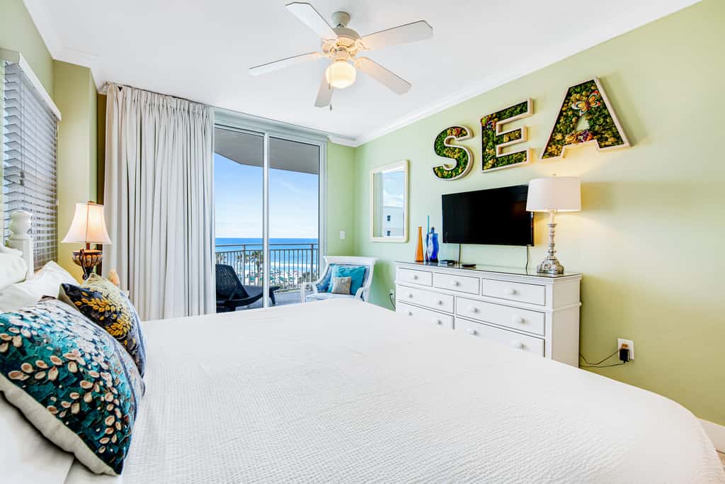 Picturesque Beach-Front Condo At Waterscape Waterfall, Lazy River