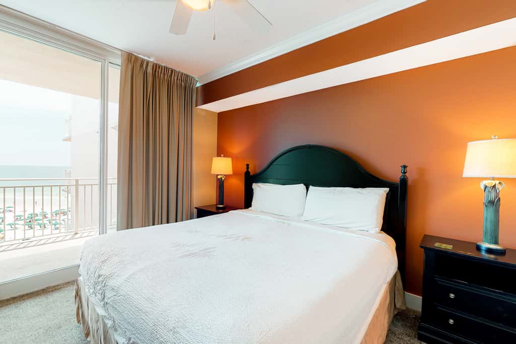 5th Floor Gulf-Front Condo w Free WiFi, Shared Hot Tub, Outdoor Pool, & More