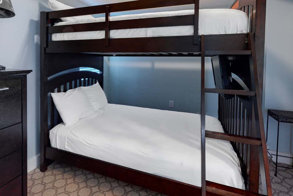 5th Floor Gulf-Front Condo w Free WiFi, Shared Hot Tub, Outdoor Pool, & More