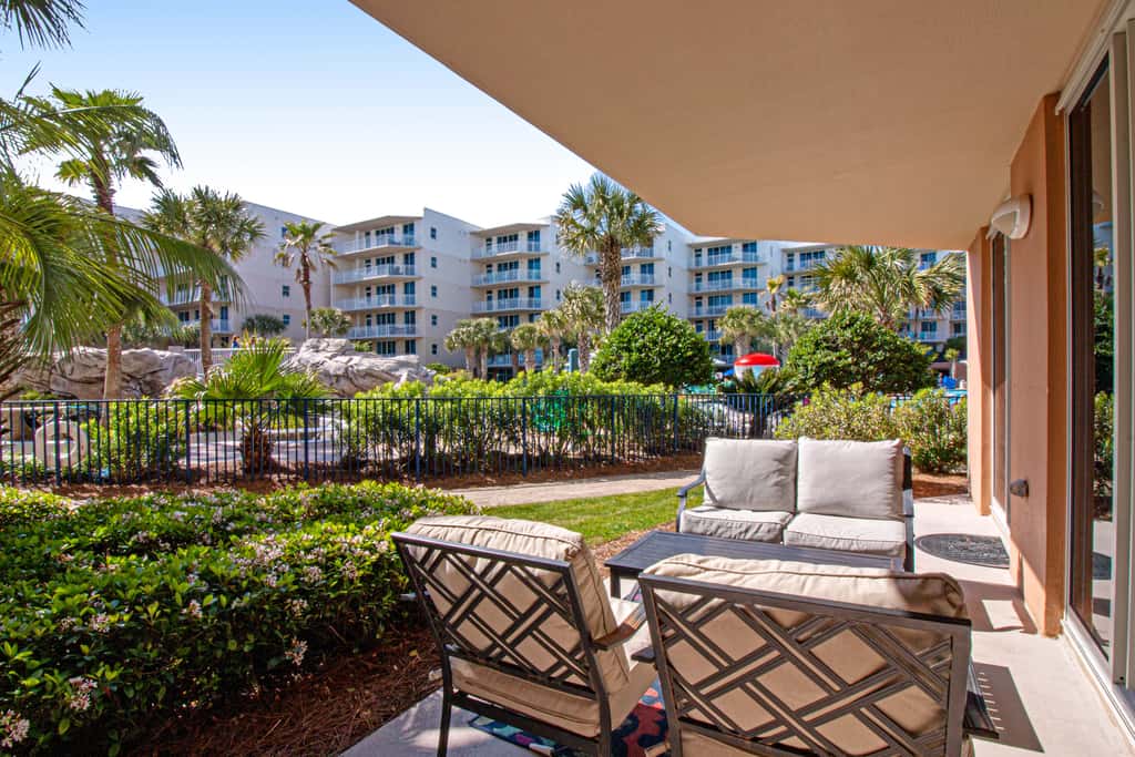 Ground-Floor Condo At Waterscape Beach Service Included Seasonally, Playground