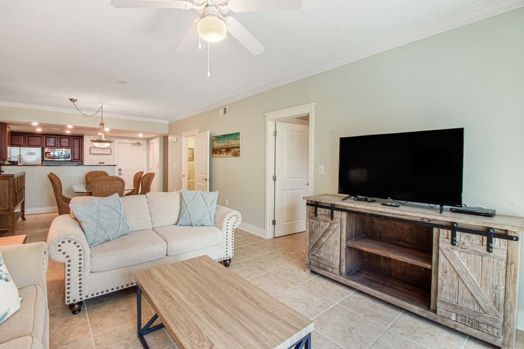 Ground-Floor Condo At Waterscape Beach Service Included Seasonally, Playground
