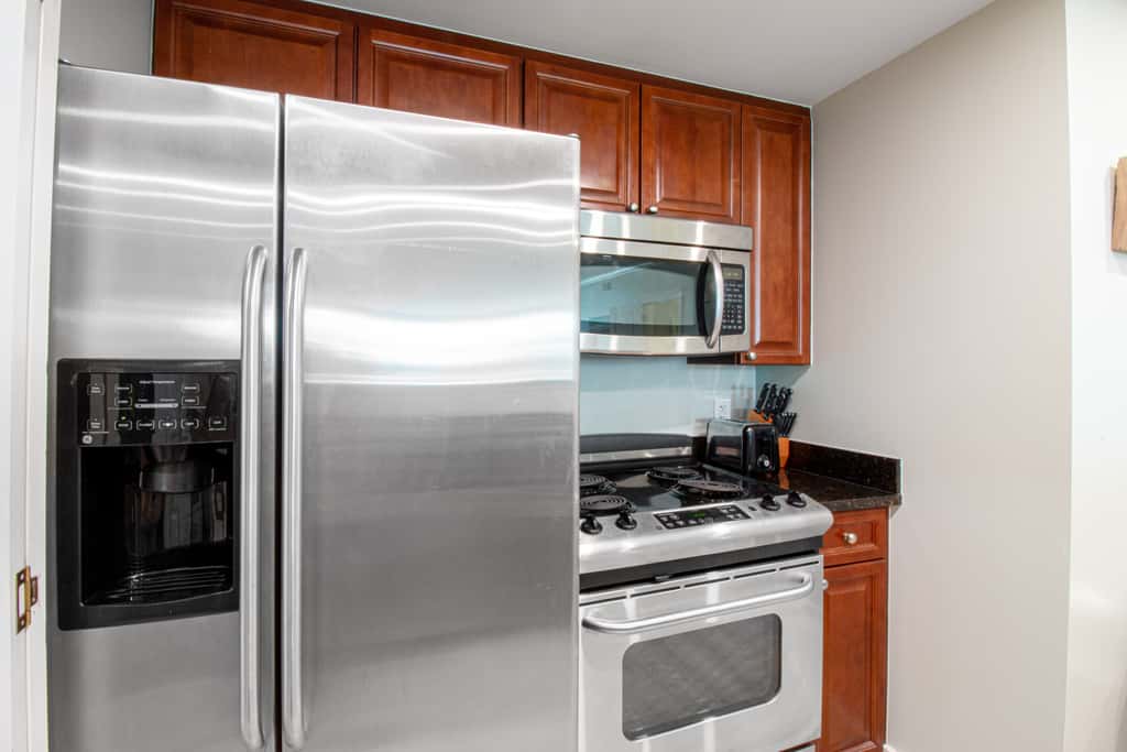 Ground-Floor Condo At Waterscape Beach Service Included Seasonally, Playground