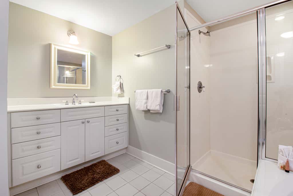 Ground-Floor Condo At Waterscape Beach Service Included Seasonally, Playground