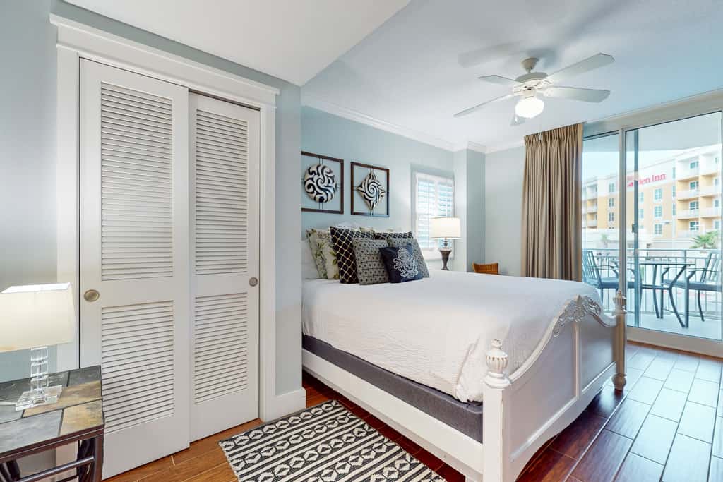 2nd-floor condo with balcony at Waterscape Waterfall, lazy river & beach chairs