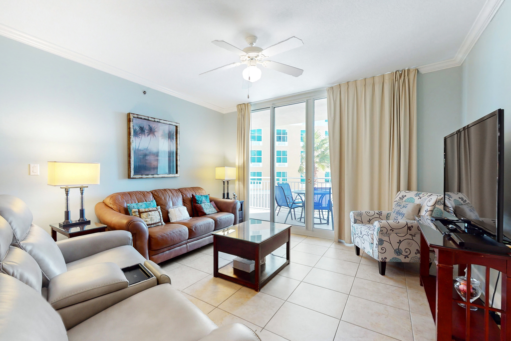 3rd Floor Spacious Condo At Waterscape Children's Playground, 2 Hot Tubs
