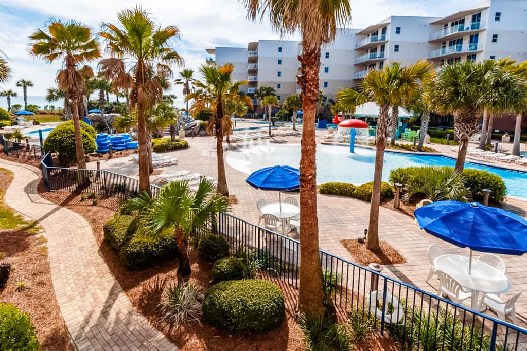 Cute, coastal condo with lazy river, Gulf view, hot tub & gym - near the beach