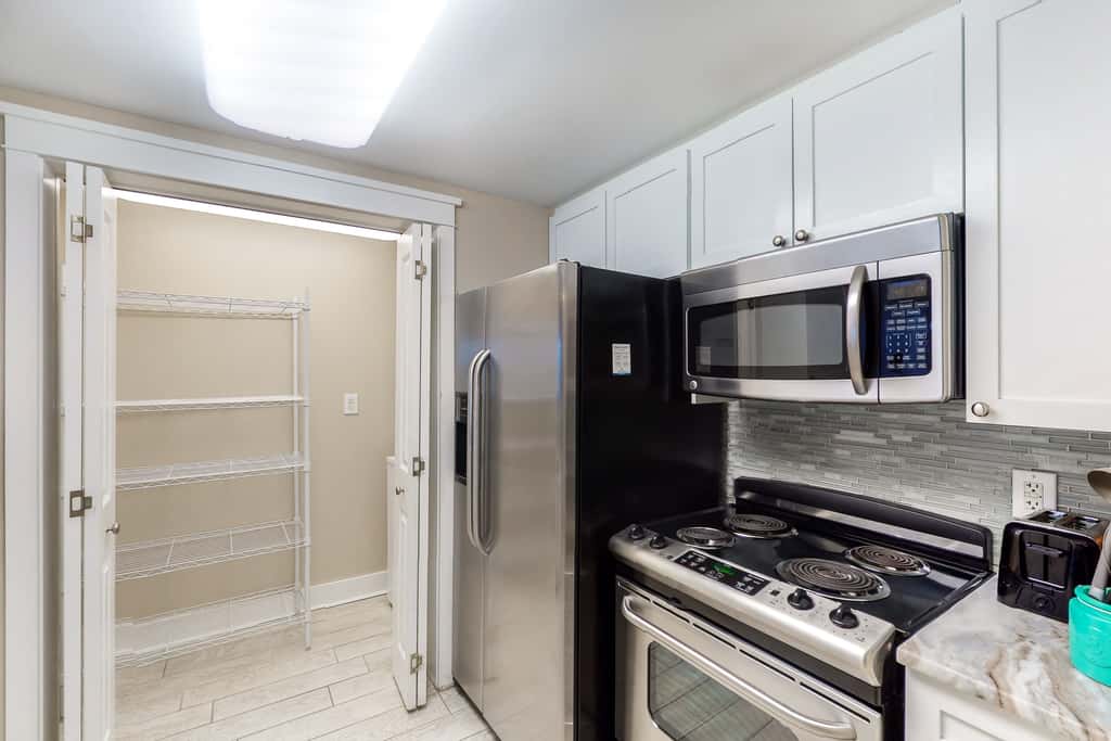 2nd Floor Elegantly Decorated Coastal Condo On Okaloosa Island