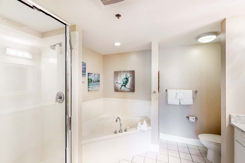 2nd Floor Elegantly Decorated Coastal Condo On Okaloosa Island