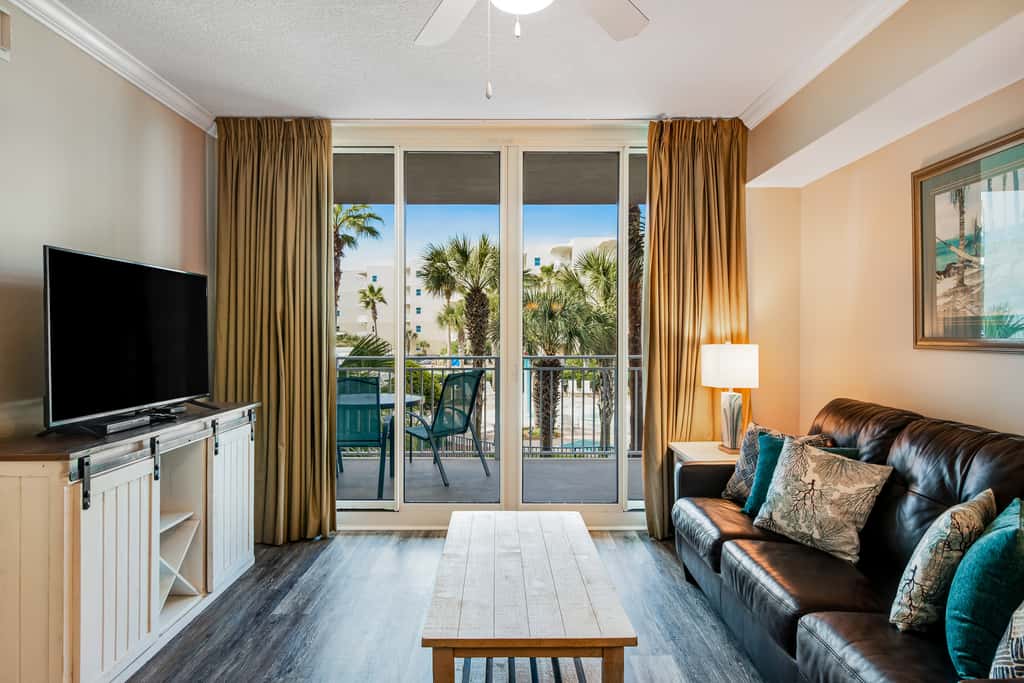 3rd Floor Condo At Waterscape 490 Feet Of Private Beach