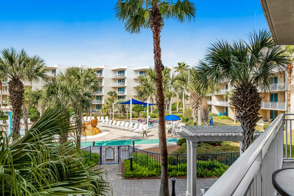 3rd Floor Condo At Waterscape 490 Feet Of Private Beach